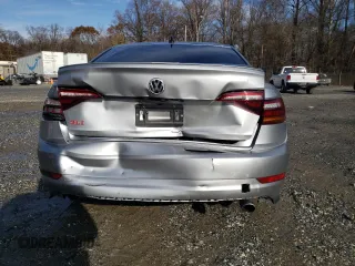 2019 Volkswagen Jetta GLI S z VIN 3VW5T7BU3KM207016, wystawiony jako Copart lot #67631372 z przebiegiem 53 762 mil mil oraz . Historia ofert i sprzedaży dostępna na DreamBid. Obrazek 6.