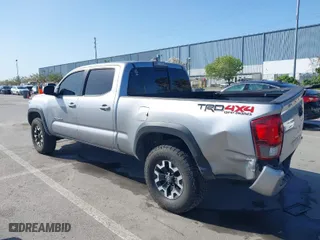 2019 Toyota Tacoma 4WD SR5 with VIN 3TMDZ5BN4KM076270, listed as a IAAI auction lot 41998012 with 40,991 mi miles. Bid and sale history available at carsss.com. Image 3.