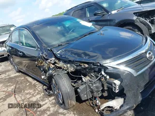 2015 Nissan Altima 2.5 z VIN 1N4AL3AP8FC588106, wystawiony jako IAAI lot #42167944 z przebiegiem 128 815 mil mil oraz . Historia ofert i sprzedaży dostępna na DreamBid. Obrazek 1.