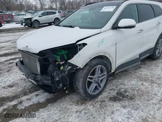 2017 Hyundai Santa Fe Limited Ultimate with VIN KM8SRDHF8HU207282, listed as a IAAI auction lot 41555970 with 120,456 mi miles. Bid and sale history available at carsss.com. Image 6.