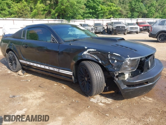 2005 Ford Mustang Deluxe with VIN 1ZVFT80N455247055, listed as a IAAI auction lot 42049726 with 182,342 mi miles and . Bid and sale history available at DreamBid. Image 1.
