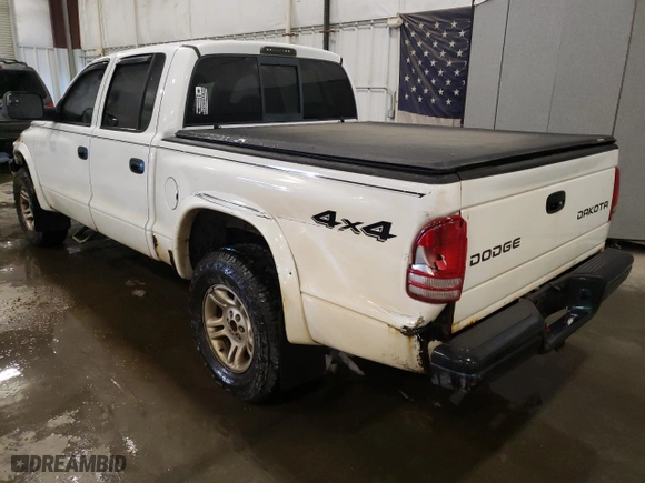 2004 Dodge Dakota Sport with VIN 1D7HG38NX4S635016, listed as a Copart auction lot 85332484 with 281,187 mi miles and Non Repairable. Bid and sale history available at carsss.com. Image 2.