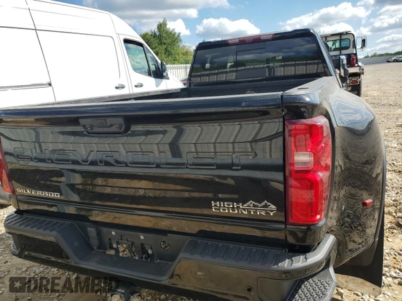2022 Chevrolet Silverado 3500HD High Country with VIN 1GC4YVEY7NF166221, listed as a Copart auction lot 70817194 with 0 mi miles and Salvage Title. Bid and sale history available at carsss.com. Image 6.