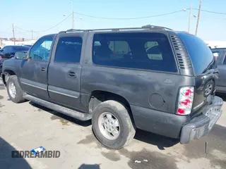 2002 Chevrolet Suburban LS with VIN 3GNEC16T72G305456, listed as a IAAI auction lot 41668190 with 1 mi miles. Bid and sale history available at carsss.com. Image 3.
