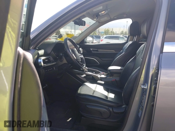 2022 Kia Telluride LX with VIN 5XYP2DHC7NG235365, listed as a IAAI auction lot 41434032 with 32,628 mi miles and . Bid and sale history available at DreamBid. Image 5.
