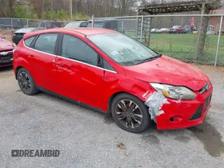 2012 Ford Focus SEL with VIN 1FAHP3M22CL307464, listed as a IAAI auction lot 41951234 with 260,525 mi miles. Bid and sale history available at carsss.com. Image 1.