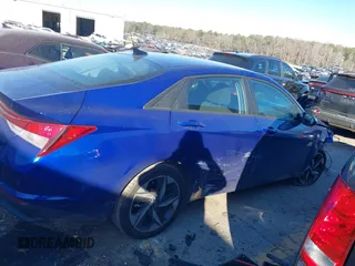 2023 Hyundai Elantra SEL z VIN KMHLS4AG0PU486415, wystawiony jako IAAI lot #41182236 z przebiegiem 65 143 mil mil oraz . Historia ofert i sprzedaży dostępna na DreamBid. Obrazek 13.