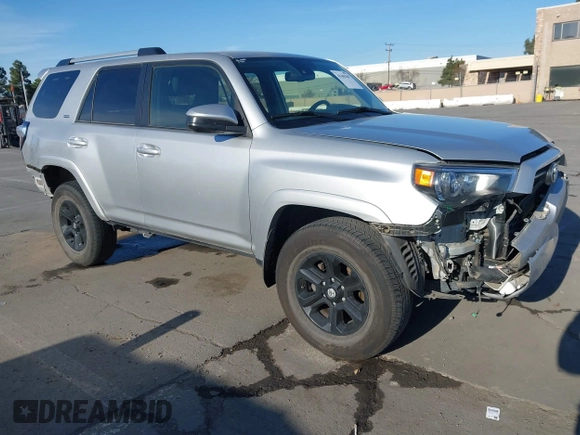 2023 Toyota 4Runner SR5 с VIN JTEMU5JR8P6155561, выставлен на аукционе IAAI как лот 41465467 с пробегом 48 228 миль миль и . История ставок и продаж доступна на DreamBid. Изображение 1.