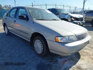 1997 Nissan Sentra XE z VIN 1N4AB41D6VC788902, wystawiony jako IAAI lot #42206855 z przebiegiem 91 665 mil mil oraz . Historia ofert i sprzedaży dostępna na DreamBid. Obrazek 1.