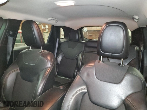 2018 Jeep Cherokee Latitude Plus z VIN 1C4PJLLB7JD590136, wystawiony jako Copart lot #64295715 z przebiegiem 143 699 mil mil oraz Szkoda całkowita • Salvage title. Historia ofert i sprzedaży dostępna na DreamBid. Obrazek 10.