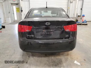 2011 Kia Forte LX with VIN KNAFT4A29B5435983, listed as a Copart auction lot 87684015 with 118,201 mi miles and Non Repairable. Bid and sale history available at carsss.com. Image 6.