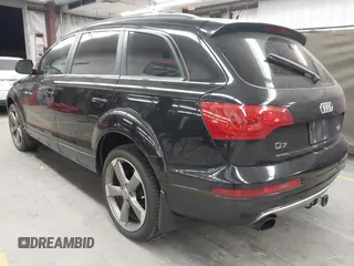 2014 Audi Q7 3.0T Premium with VIN WA1CGAFE5ED016562, listed as a IAAI auction lot 40987812 with 154,628 mi miles. Bid and sale history available at carsss.com. Image 3.