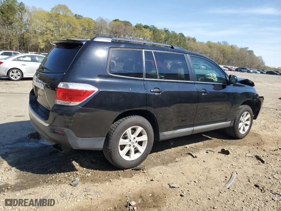 2013 Toyota Highlander with VIN 5TDZK3EH3DS115700, listed as a Copart auction lot 50518195 with 104,040 mi miles and Salvage Title. Bid and sale history available at carsss.com. Image 3.