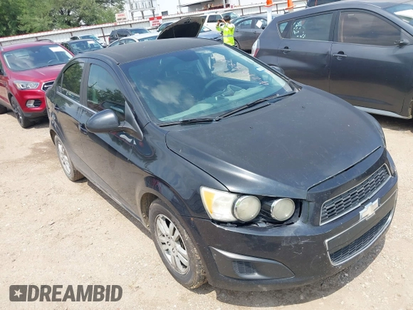 2013 Chevrolet Sonic LT with VIN 1G1JC5SH6D4245940, listed as a IAAI auction lot 42124231 with 1 mi miles. Bid and sale history available at carsss.com. Image 1.