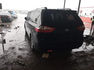 2016 Toyota Sienna XLE with VIN 5TDYK3DC0GS701583, listed as a IAAI auction lot 42155548 with 187,700 mi miles and . Bid and sale history available at DreamBid. Image 3.