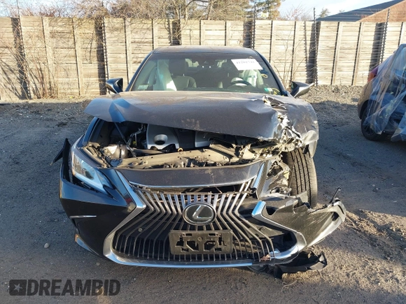 2020 Lexus ES with VIN 58ADZ1B16LU051667, listed as a IAAI auction lot 41201741 with 43,898 mi miles. Bid and sale history available at carsss.com. Image 12.