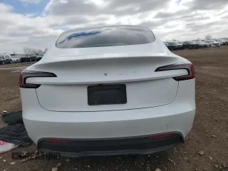 2025 Tesla Model 3 Long Range z VIN 5YJ3E1EA0SF903551, wystawiony jako Copart lot #49811045 z przebiegiem Nie podano mil oraz Szkoda całkowita • Salvage title. Historia ofert i sprzedaży dostępna na DreamBid. Obrazek 6.
