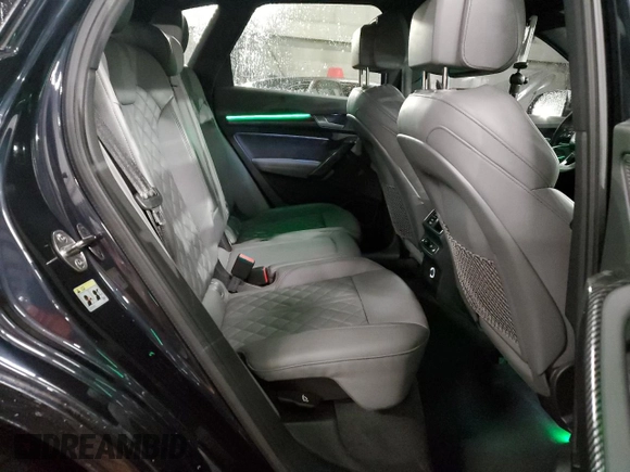 2018 Audi SQ5 Premium Plus with VIN WA1A4AFY0J2140061, listed as a Copart auction lot 42918335 with 111,415 mi miles and Salvage Title. Bid and sale history available at DreamBid. Image 10.