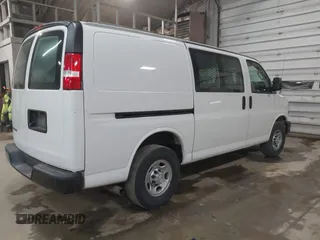 2018 Chevrolet Express Cargo Van with VIN 1GCWGAFP2J1336051, listed as a IAAI auction lot 41832327 with 189,464 mi miles. Bid and sale history available at carsss.com. Image 4.