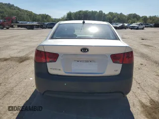 2010 Kia Forte EX z VIN KNAFU4A20A5142825, wystawiony jako Copart lot #74530694 z przebiegiem 125 961 mil mil oraz Szkoda całkowita • Salvage title. Historia ofert i sprzedaży dostępna na DreamBid. Obrazek 6.