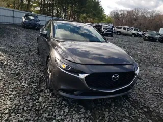 2019 Mazda 3 w/Select Pkg with VIN 3MZBPAAL0KM113155, listed as a Copart auction lot 84405104 with 55,542 mi miles and Salvage Title. Bid and sale history available at carsss.com. Image 11.