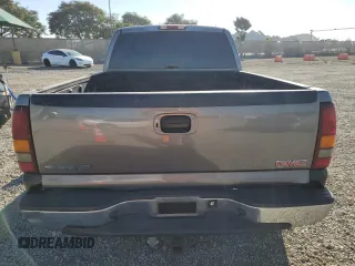 1999 GMC New Sierra 1500 SLE with VIN 2GTEC19T7X1564856, listed as a Copart auction lot 80774784 with 178,683 mi miles and Clean Title. Bid and sale history available at carsss.com. Image 6.