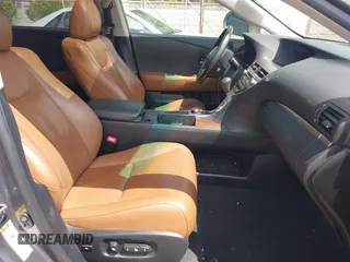 2013 Lexus RX 350 z VIN 2T2ZK1BA4DC088362, wystawiony jako IAAI lot #42264957 z przebiegiem 114 526 mil mil oraz . Historia ofert i sprzedaży dostępna na DreamBid. Obrazek 5.