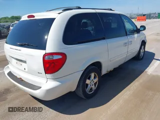 2007 Dodge Grand Caravan SXT with VIN 2D4GP44LX7R301514, listed as a IAAI auction lot 42196715 with 172,790 mi miles and . Bid and sale history available at DreamBid. Image 4.