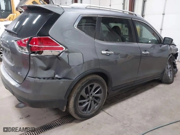 2016 Nissan Rogue SL with VIN 5N1AT2MT4GC850004, listed as a IAAI auction lot 41652721 with 200,650 mi miles. Bid and sale history available at carsss.com. Image 4.