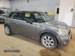 2010 MINI Hardtop S with VIN WMWMF7C59ATW88691, listed as a Copart auction lot 51974255 with Not Provided miles and Clean Title. Bid and sale history available at DreamBid. Image 4.