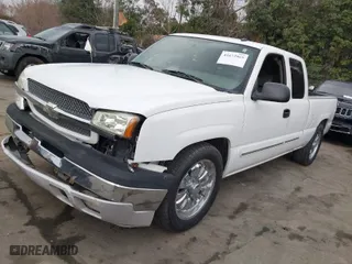 2004 Chevrolet Silverado 1500 LS with VIN 1GCEC19TX4Z316927, listed as a IAAI auction lot 41672965 with 216,554 mi miles. Bid and sale history available at carsss.com. Image 2.