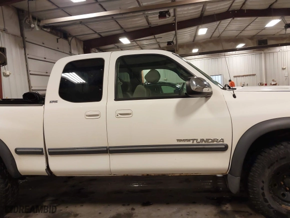 2002 Toyota Tundra SR5 with VIN 5TBBT44162S327523, listed as a IAAI auction lot 41635111 with 200,733 mi miles. Bid and sale history available at carsss.com. Image 14.
