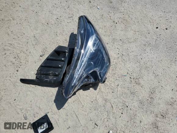 2024 Subaru Ascent Limited z VIN 4S4WMARD7R3446860, wystawiony jako Copart lot #54988625 z przebiegiem 9 173 mil mil oraz Szkoda całkowita • Salvage title. Historia ofert i sprzedaży dostępna na DreamBid. Obrazek 13.