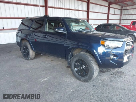 2021 Toyota 4Runner SR5 with VIN JTEMU5JR3M5933542, listed as a IAAI auction lot 41940744 with 68,462 mi miles and . Bid and sale history available at DreamBid. Image 1.