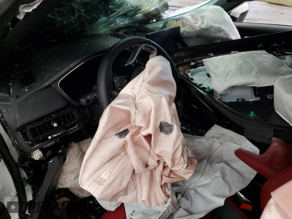 2025 Acura Integra w/A-Spec Package with VIN 19UDE4H39SA010775, listed as a Copart auction lot 46504005 with Not provided miles and Salvage title. Bid and sale history available at DreamBid. Image 8.