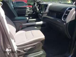 2021 Ram 1500 Big Horn z VIN 1C6RREFM5MN813578, wystawiony jako IAAI lot #42066531 z przebiegiem 77 207 mil mil oraz . Historia ofert i sprzedaży dostępna na DreamBid. Obrazek 5.
