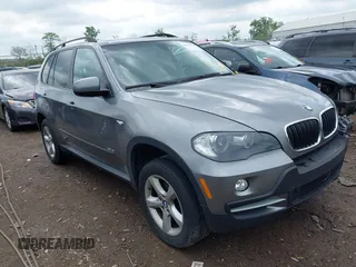 2008 BMW X5 3.0si z VIN 5UXFE43578L008910, wystawiony jako IAAI lot #42176171 z przebiegiem 118 552 mil mil oraz . Historia ofert i sprzedaży dostępna na DreamBid. Obrazek 1.