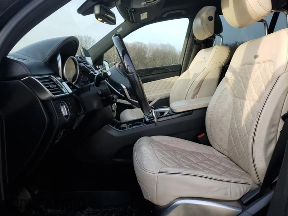 2017 Mercedes-Benz GLS 550 with VIN 4JGDF7DE6HA950752, listed as a Copart auction lot 45538075 with 115,924 mi miles and Salvage title. Bid and sale history available at DreamBid. Image 7.
