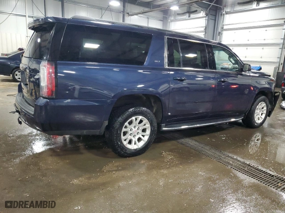 2019 GMC Yukon XL SLT with VIN 1GKS2GKC0KR302605, listed as a Copart auction lot 47455735 with 118,019 mi miles and Salvage Title. Bid and sale history available at carsss.com. Image 3.