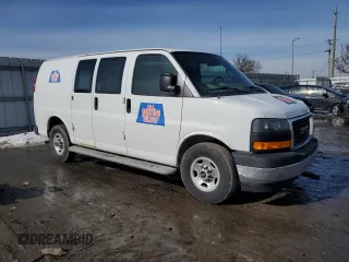 2017 GMC Savana Cargo z VIN 1GTW7AFF7H1910855, wystawiony jako Copart lot #56770395 z przebiegiem 158 983 mil mil oraz Szkody całkowita. Historia ofert i sprzedaży dostępna na DreamBid. Obrazek 4.