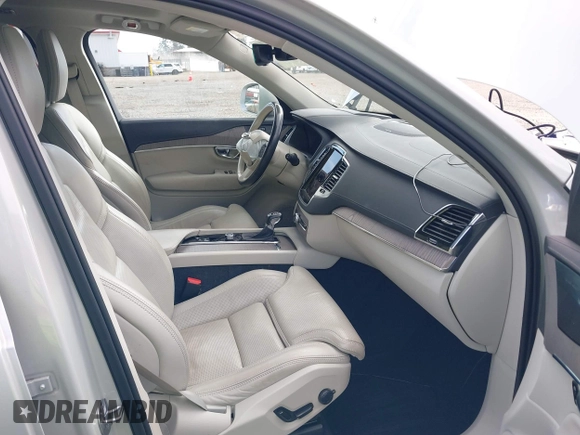 2022 Volvo XC90 Inscription with VIN YV4A22PL7N1832282, listed as a IAAI auction lot 41749825 with 36,836 mi miles and . Bid and sale history available at DreamBid. Image 5.