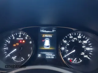 2016 Nissan Rogue SV with VIN KNMAT2MVXGP724616, listed as a IAAI auction lot 41561439 with 146,898 mi miles. Bid and sale history available at carsss.com. Image 7.