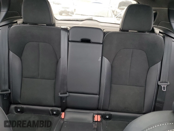 2022 Volvo XC40 R-Design with VIN YV4162UM3N2647089, listed as a Copart auction lot 49997425 with 39,879 mi miles and Salvage title. Bid and sale history available at DreamBid. Image 10.
