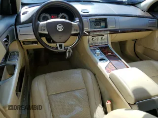 2011 Jaguar XF Premium with VIN SAJWA0GB1BLS08325, listed as a Copart auction lot 61190335 with 61,656 mi miles and Salvage title. Bid and sale history available at DreamBid. Image 8.