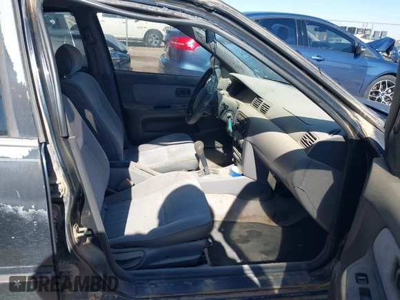 1997 Nissan Sentra XE z VIN 3N1AB41D5VL026257, wystawiony jako IAAI lot #41286097 z przebiegiem 125 583 mil mil oraz . Historia ofert i sprzedaży dostępna na DreamBid. Obrazek 5.