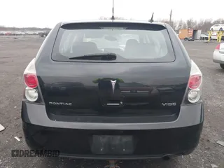 2010 Pontiac Vibe w/1SB with VIN 5Y2SP6E03AZ404584, listed as a IAAI auction lot 41133592 with 199,271 mi miles. Bid and sale history available at carsss.com. Image 16.