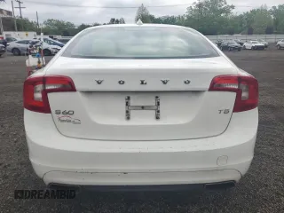 2014 Volvo S60 T5 с VIN YV1612FS9E2275691, выставлен на аукционе Copart как лот 57226245 с пробегом 145 721 миль миль и Списание • Salvage title. История ставок и продаж доступна на DreamBid. Изображение 6.