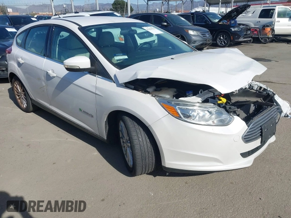 2013 Ford Focus Electric z VIN 1FADP3R42DL196988, wystawiony jako IAAI lot #41632025 z przebiegiem 72 578 mil mil oraz . Historia ofert i sprzedaży dostępna na DreamBid. Obrazek 1.