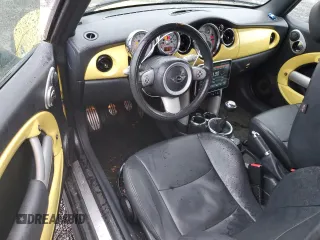 2005 MINI Convertible S with VIN WMWRH33475TF81762, listed as a Copart auction lot 46510115 with 139,199 mi miles and Salvage title. Bid and sale history available at DreamBid. Image 8.