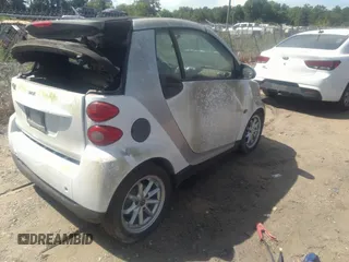 2009 Smart fortwo Passion with VIN WMEEK31X99K221919, listed as a IAAI auction lot 42173405 with Not provided miles and . Bid and sale history available at DreamBid. Image 4.